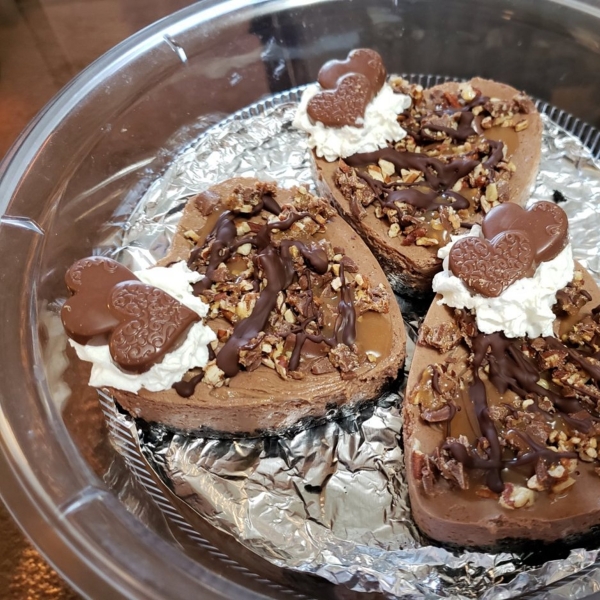 Instant Pot® Mini Heart-Shaped Chocolate Cheesecakes