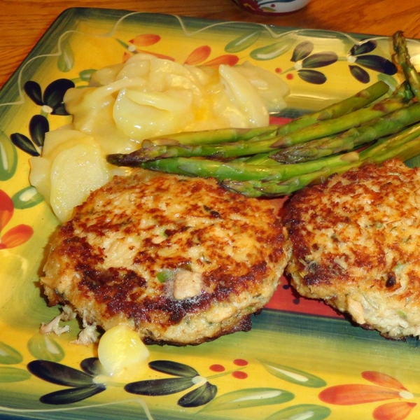 Salmon Rosemary Burgers