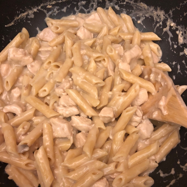 Healthy Creamy Chicken and Pasta