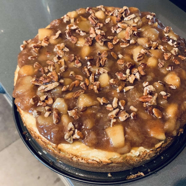 Caramel Apple Cheesecake