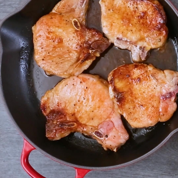 Moist Baked Pork Chops