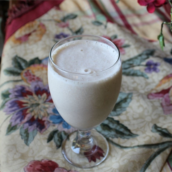 Elvis Smoothie (Almond and Banana)