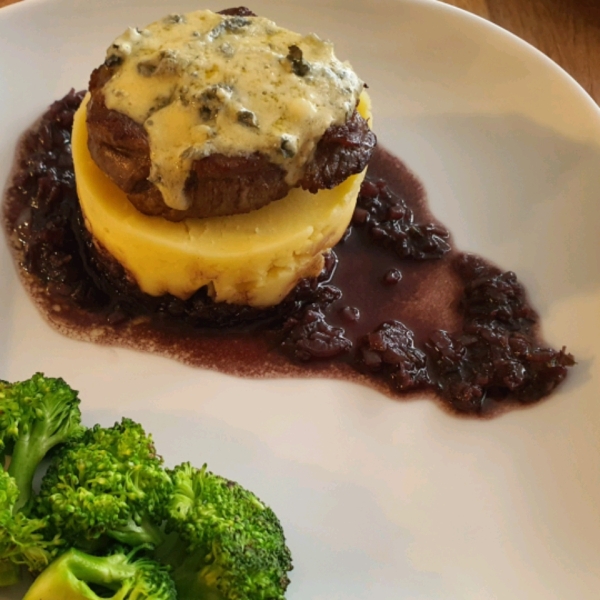 Blue Cheese Crusted Filet Mignon with Port Wine Sauce