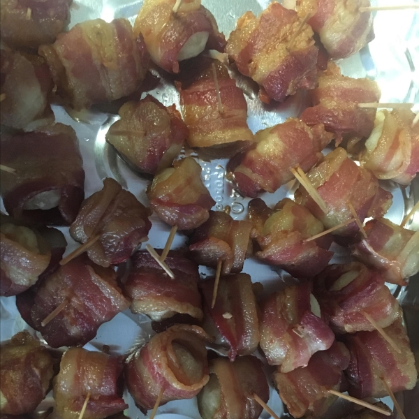 Bacon Water Chestnut Rolls