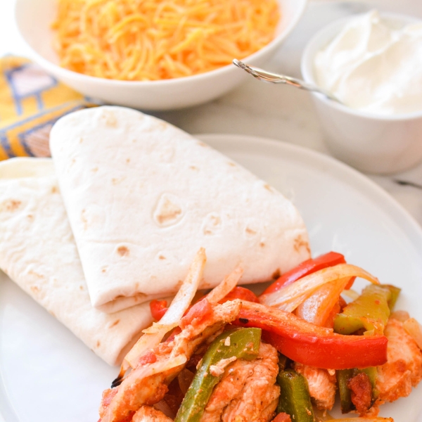 Quick and Easy Baked Chicken Fajitas