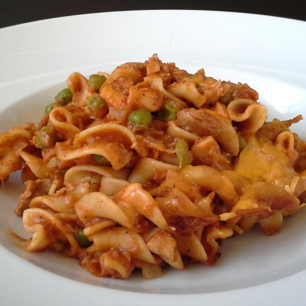 Tuna-Tomato Noodle Casserole