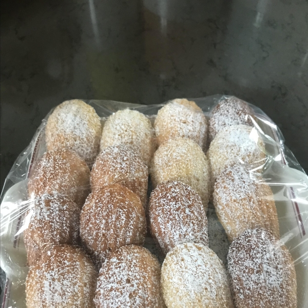 Lemon Madeleines