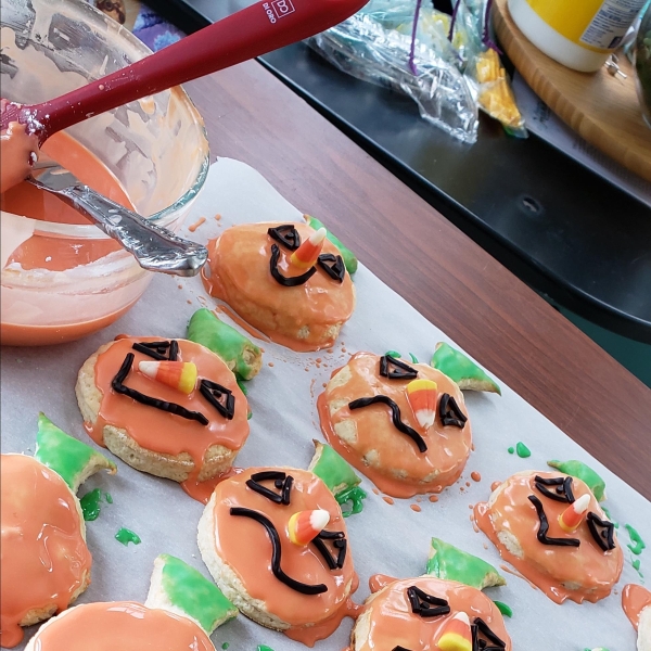 Jack-o'-Lantern Tea Cakes