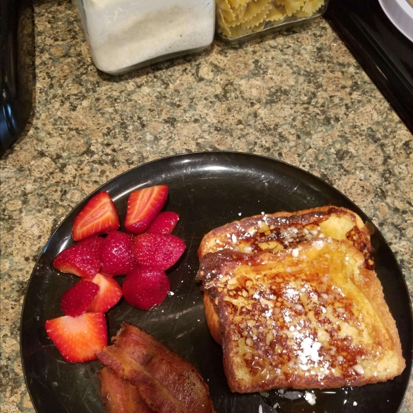 Buttermilk French Toast with Maple Syrup