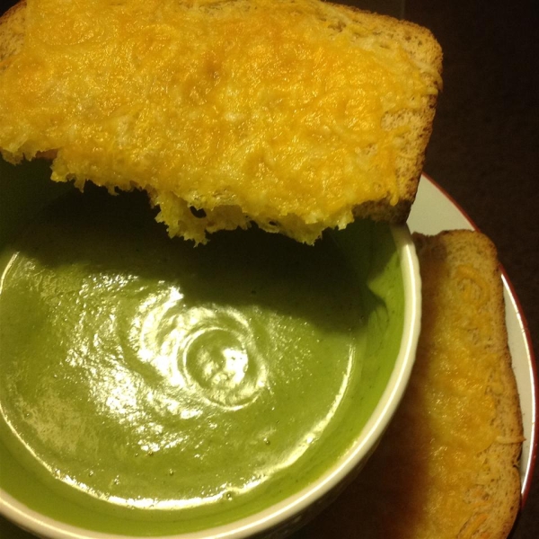 Simple Broccoli Soup with Cheddar Croutons