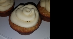 Banana Chocolate Chip Cupcakes with Cream Cheese Frosting