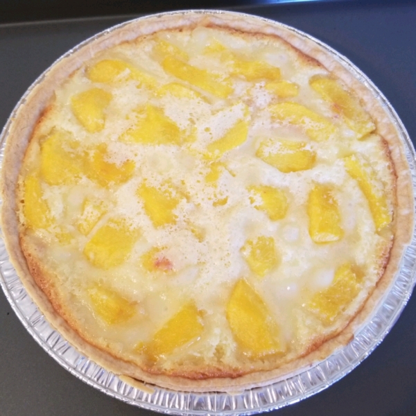 Peach Pie with Sour Cream