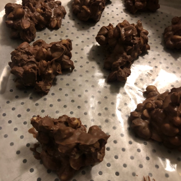 Slow Cooker Chocolate-Covered Nuts