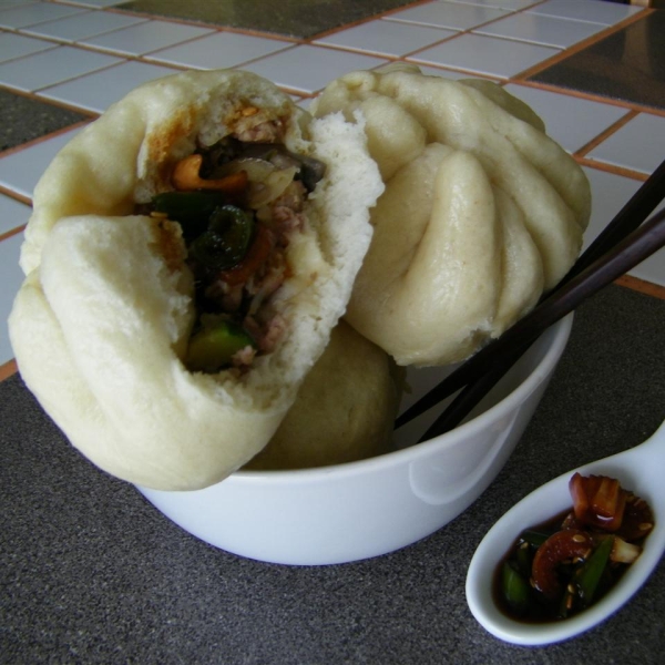 Chinese Steamed Buns with Meat Filling