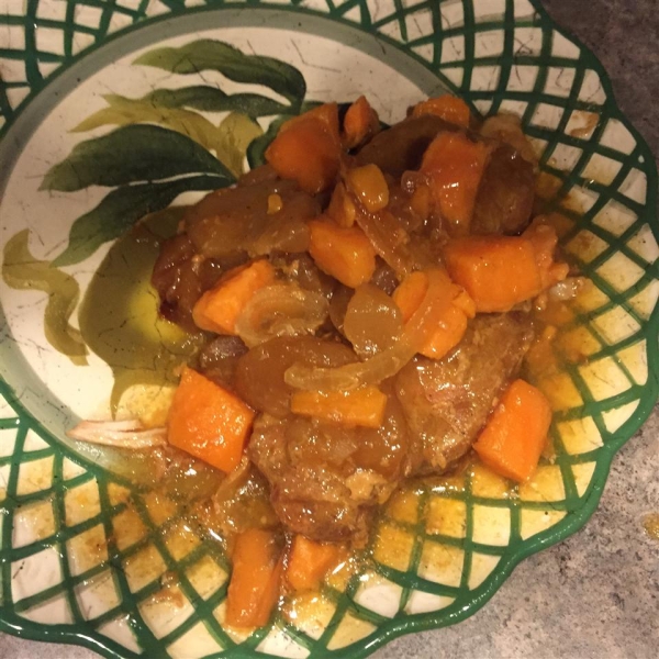 Easy Slow Cooker Pork Chops