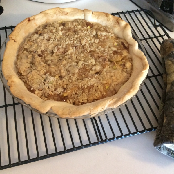 Apple Crumb Pie