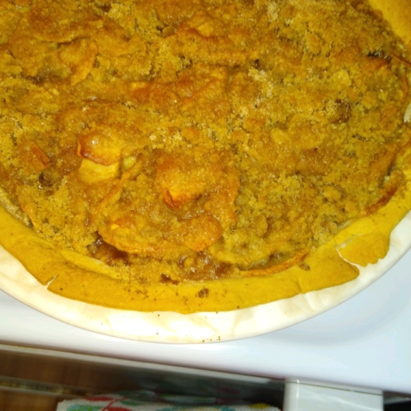 Apple Crumb Pie