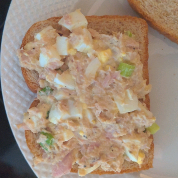 Tuna Egg Sandwich