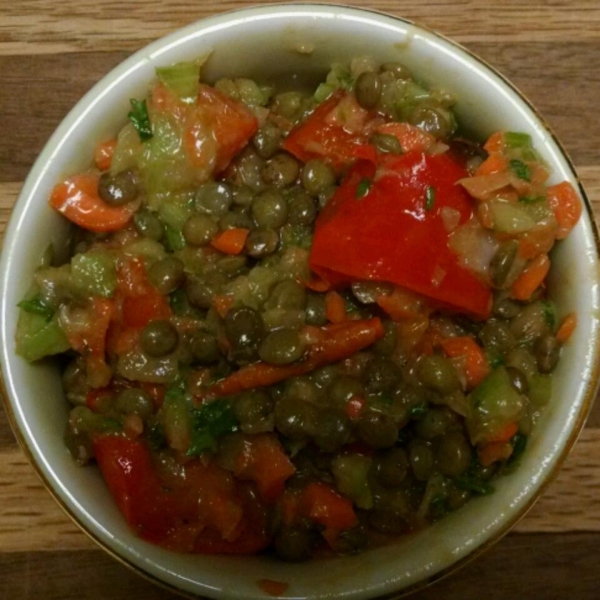 Mediterranean Style Roasted Red Pepper and Lentil Salad