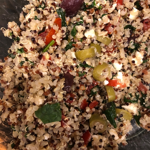 Spinach, Tomato, and Feta Quinoa Salad