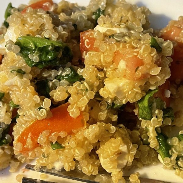 Spinach, Tomato, and Feta Quinoa Salad