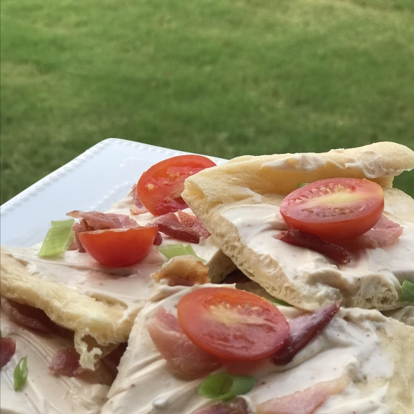 BLT Pizza Appetizer