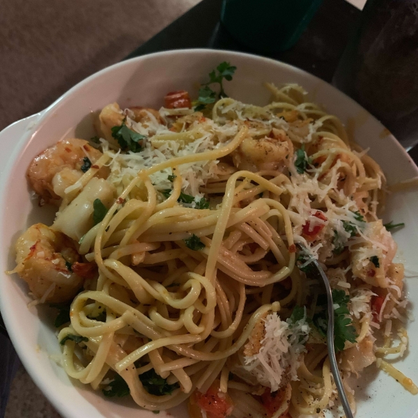 Scrumptious Shrimp Scampi Linguine