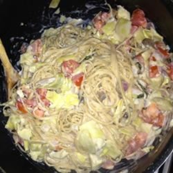 Tomato Alfredo Sauce with Artichokes