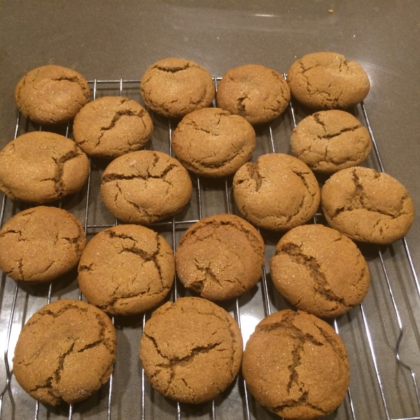 Molasses Crinkles