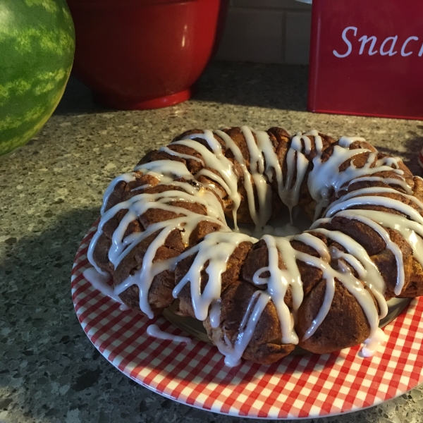 Cinnamon Roll and Cream Cheese Monkey Bread