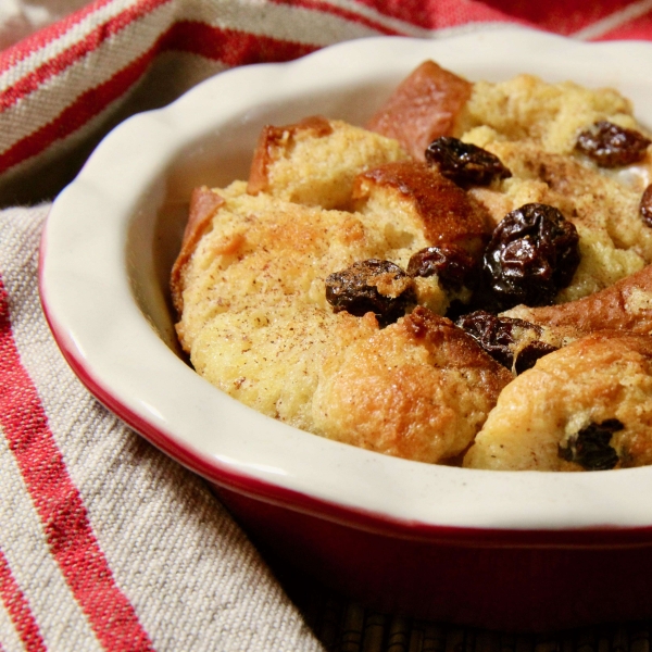 Hawaiian Roll Bread Pudding