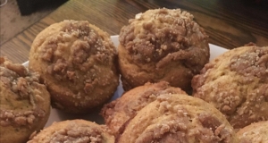 Pumpkin Muffins with Cinnamon Streusel Topping