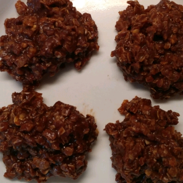 No Bake Choco-Peanut-Oatmeal Cookies