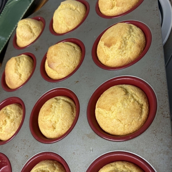 Golden Sweet Cornbread