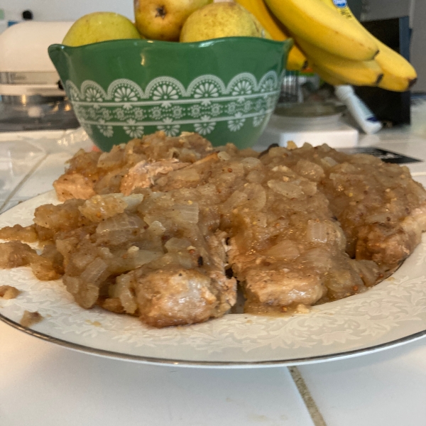 Applesauce Pork Chops