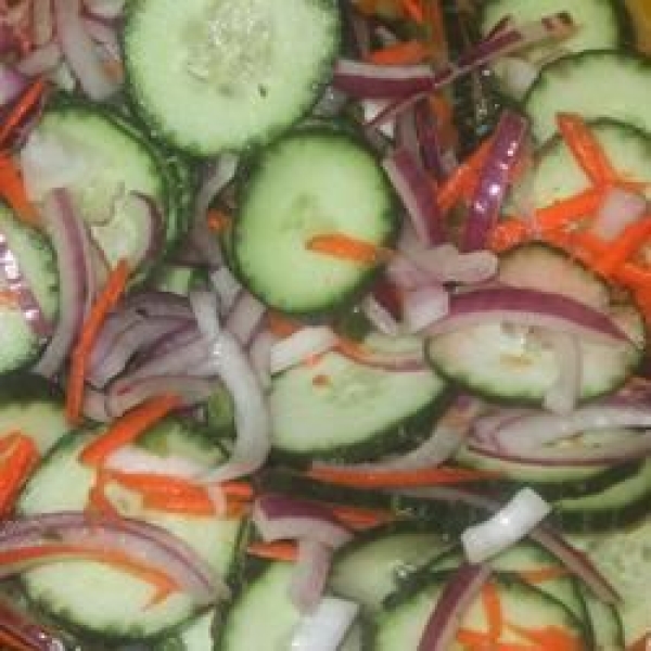 Zippy Cucumber Salad