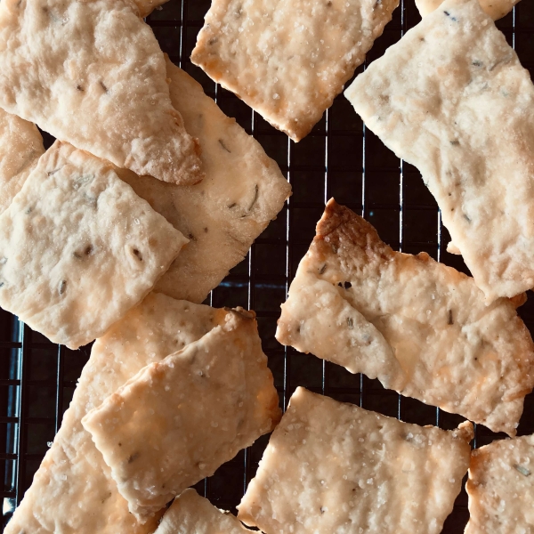 Crispy Rosemary Sea Salt Flatbread Crackers
