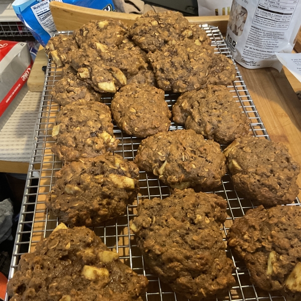 Apple Peanut Butter Oatmeal Cookies