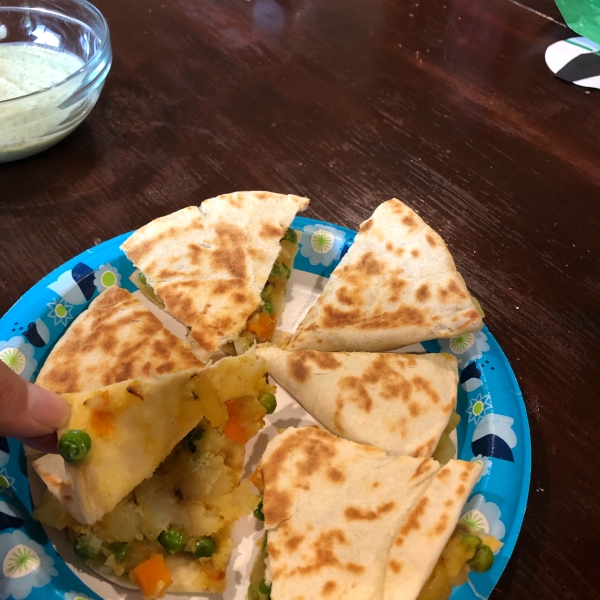 Samosadilla (Samosa Quesadilla)