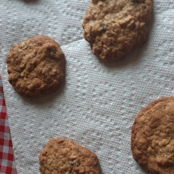 The Best Oatmeal Cookies