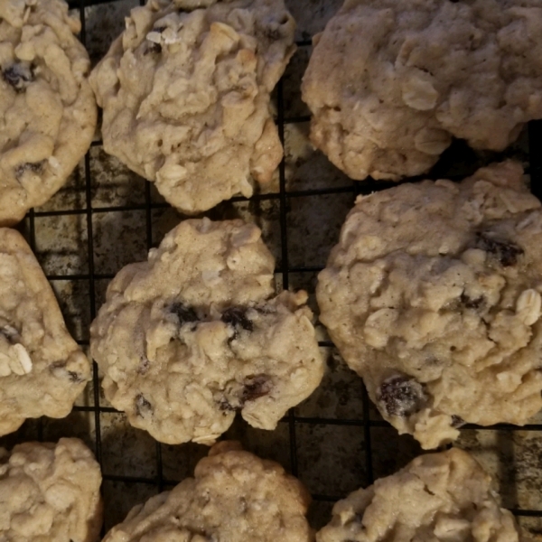 The Best Oatmeal Cookies