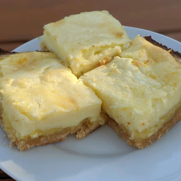 Cheesecake Lemon Bars