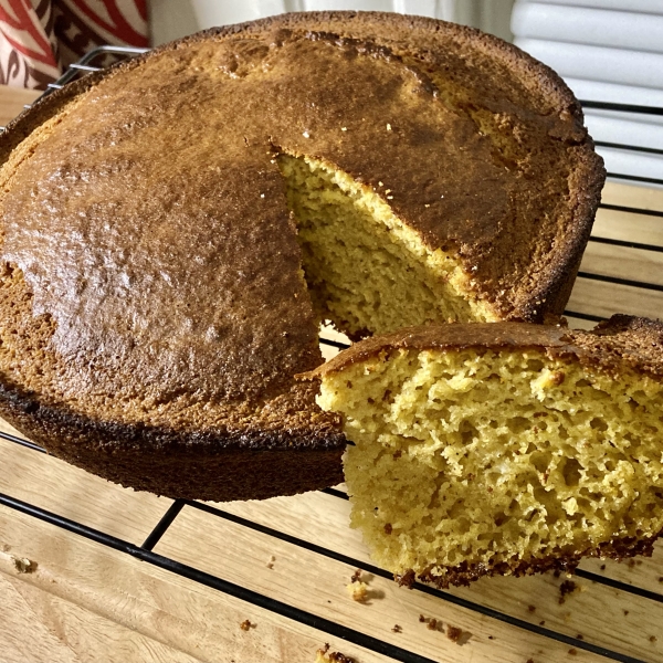 Honey-Pepper Cast Iron Skillet Cornbread