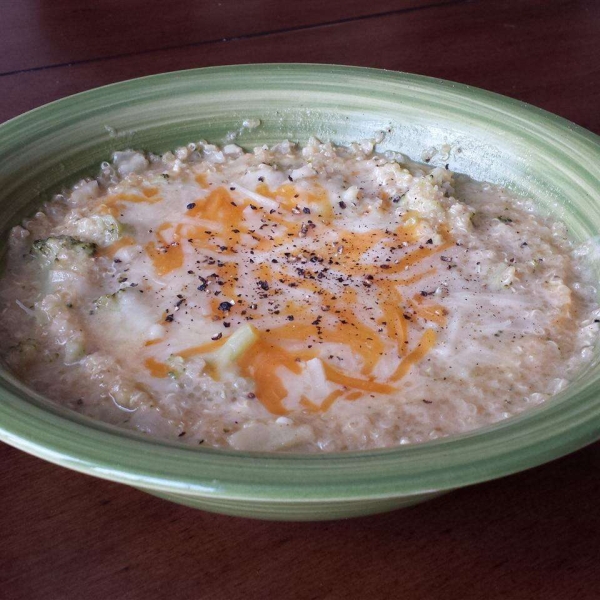 Easy Broccoli Quinoa Soup