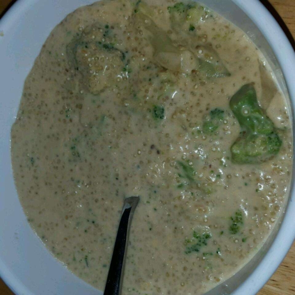 Easy Broccoli Quinoa Soup