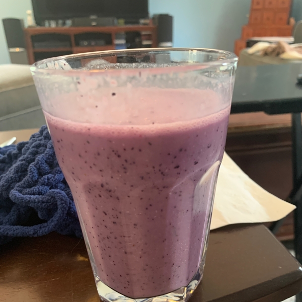 Strawberry and Blueberry Oatmeal Health Shake