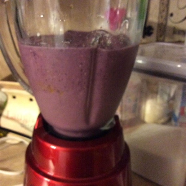 Strawberry and Blueberry Oatmeal Health Shake