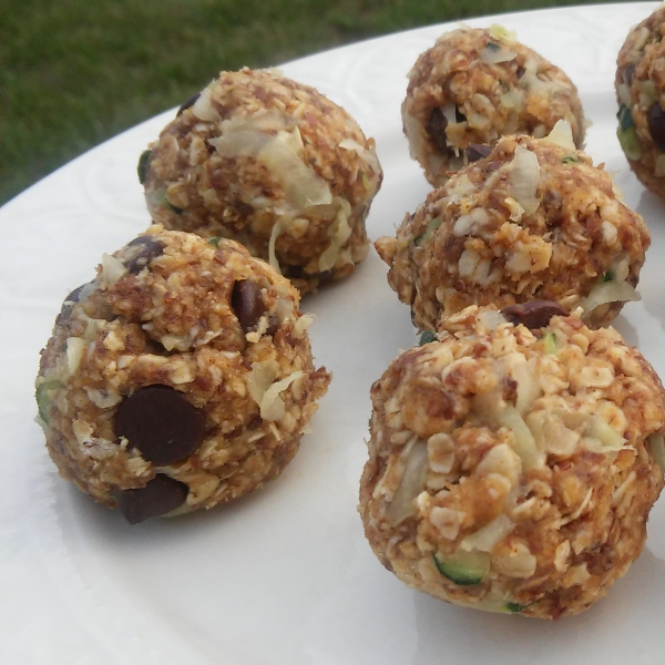 Zucchini Chocolate Oatmeal Bites