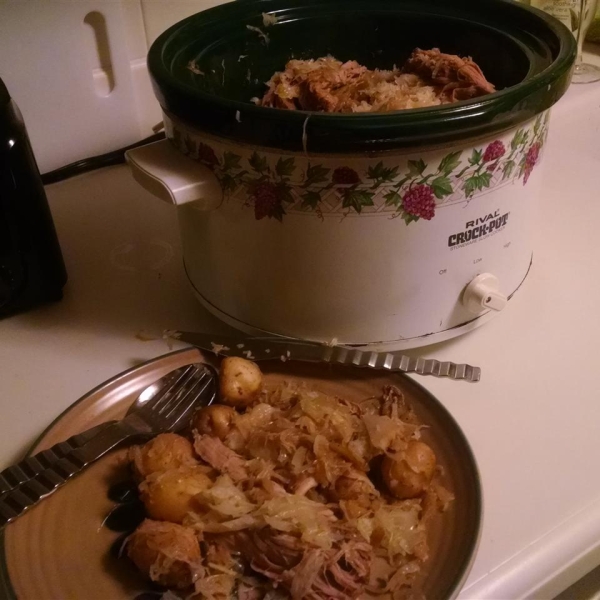 Slow Cooker Pork, Sauerkraut, and Beer