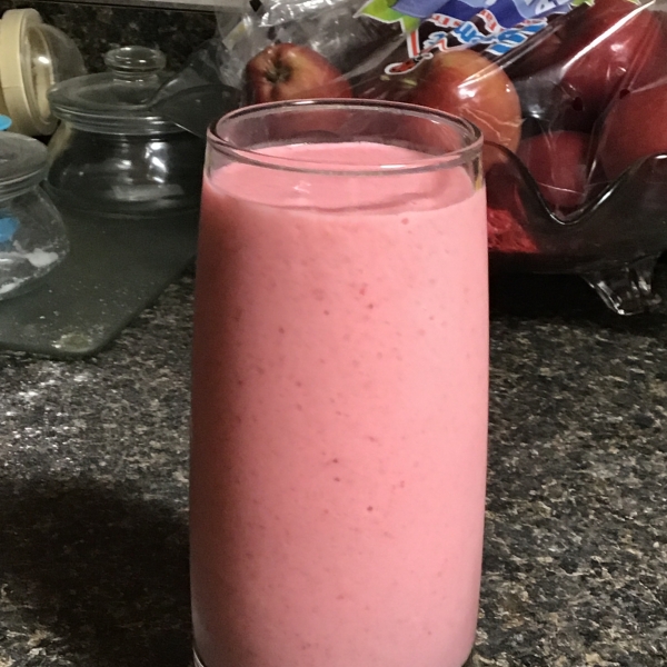 B and L's Strawberry Smoothie